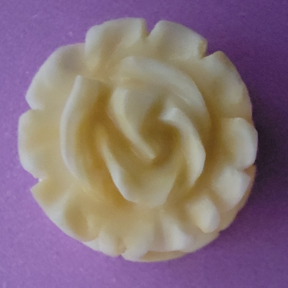 Vintage Rose bone carved necklace